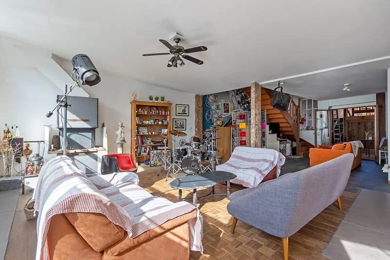 Au coeur de Wattrelos, rare ensemble immobilier aux multiples possibilités ! - Photo 1
