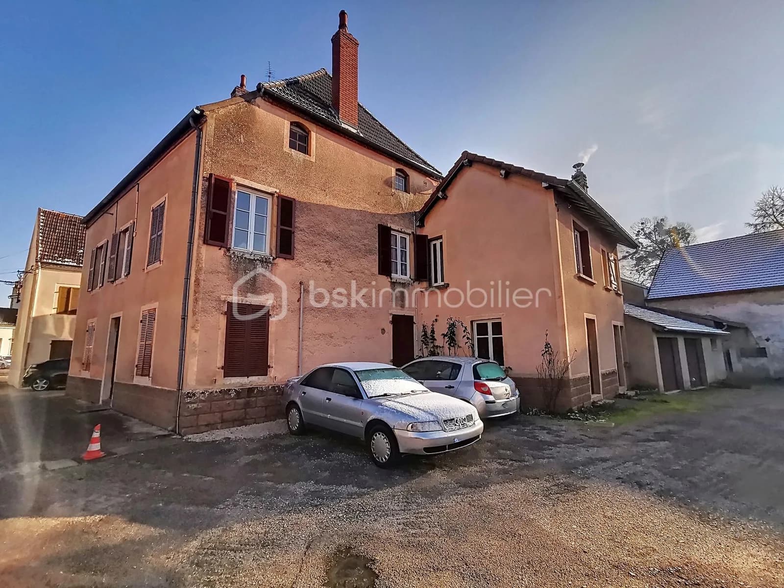 Immeuble 10 pièces 180 m² - Photo 1