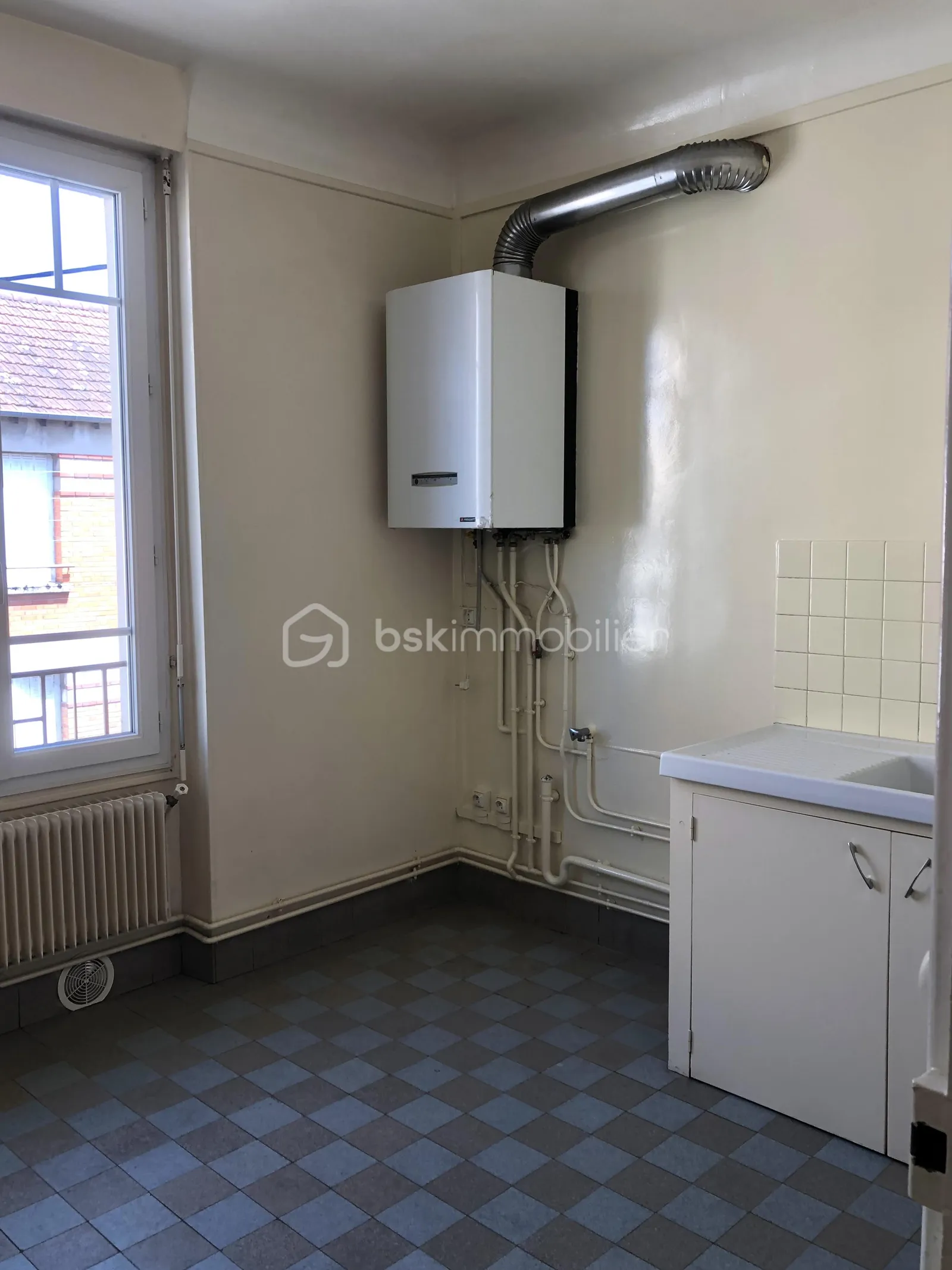 Immeuble 20 pièces 478 m² - Photo 1