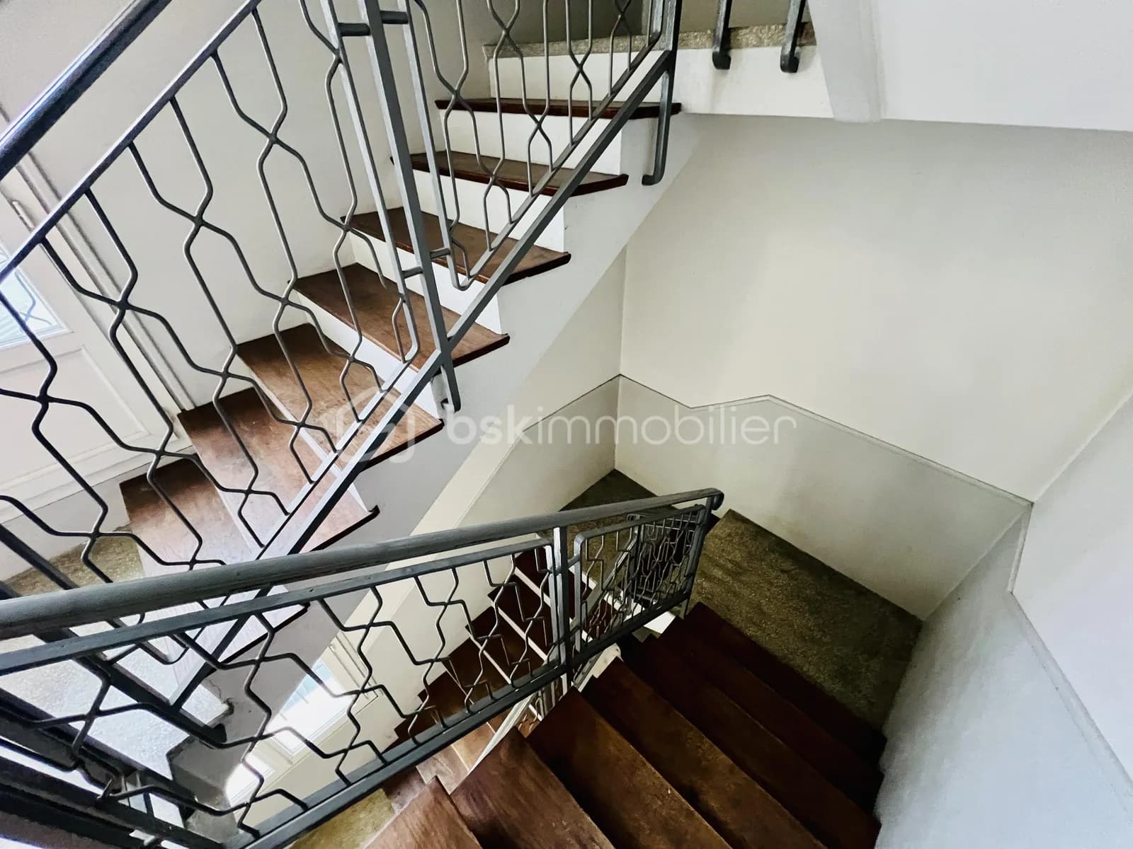 Immeuble 13 pièces 397 m² - Photo 1