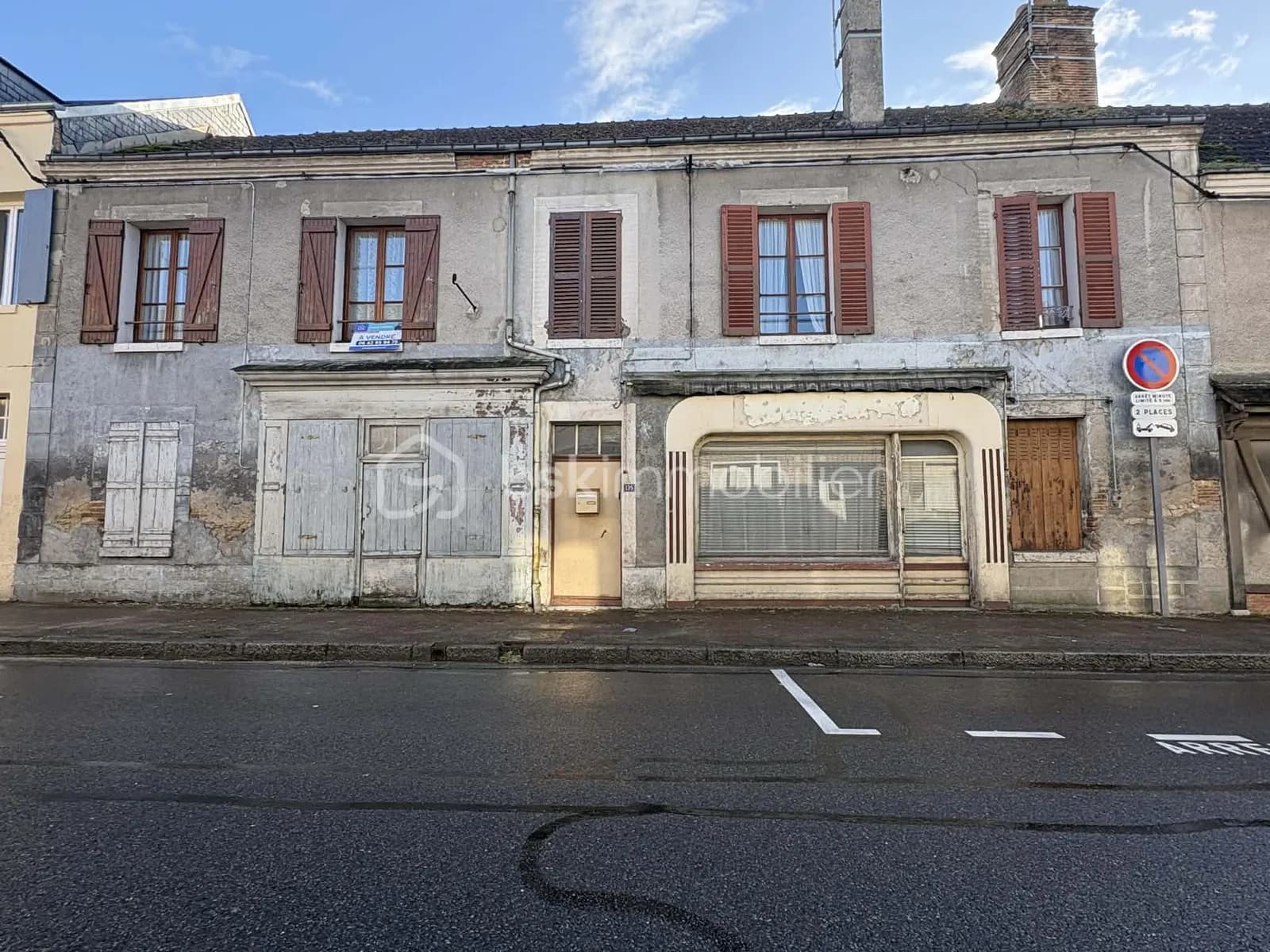 Immeuble 4 pièces 200 m² - Photo 1