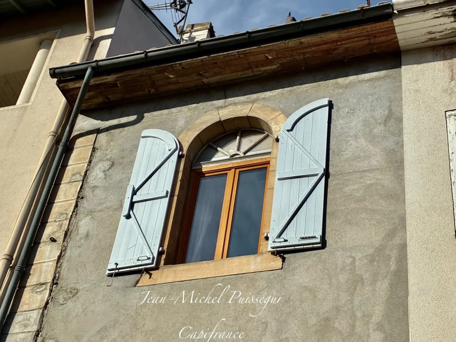 Immeuble 100 m² - Photo 1