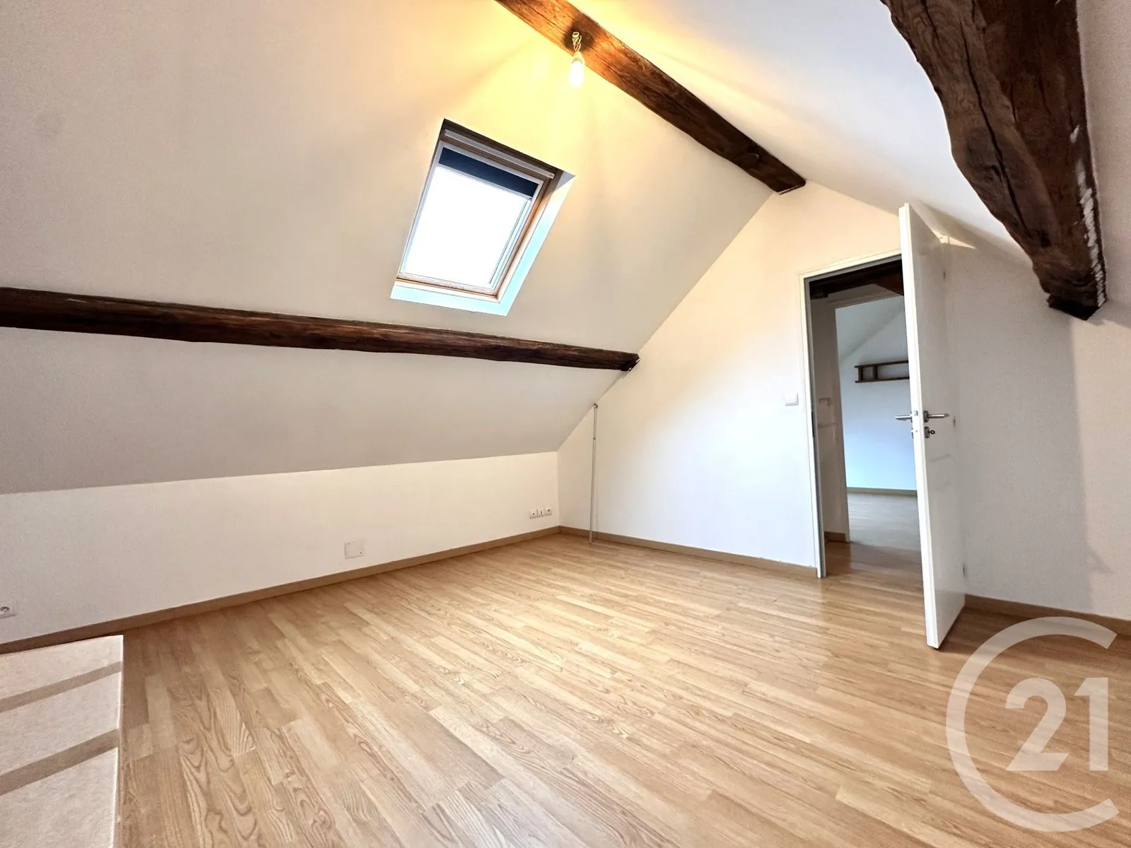 Immeuble 274 m² - Photo 1