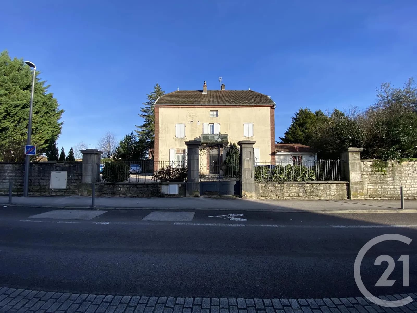 Immeuble de rapport 244 m² - Photo 1