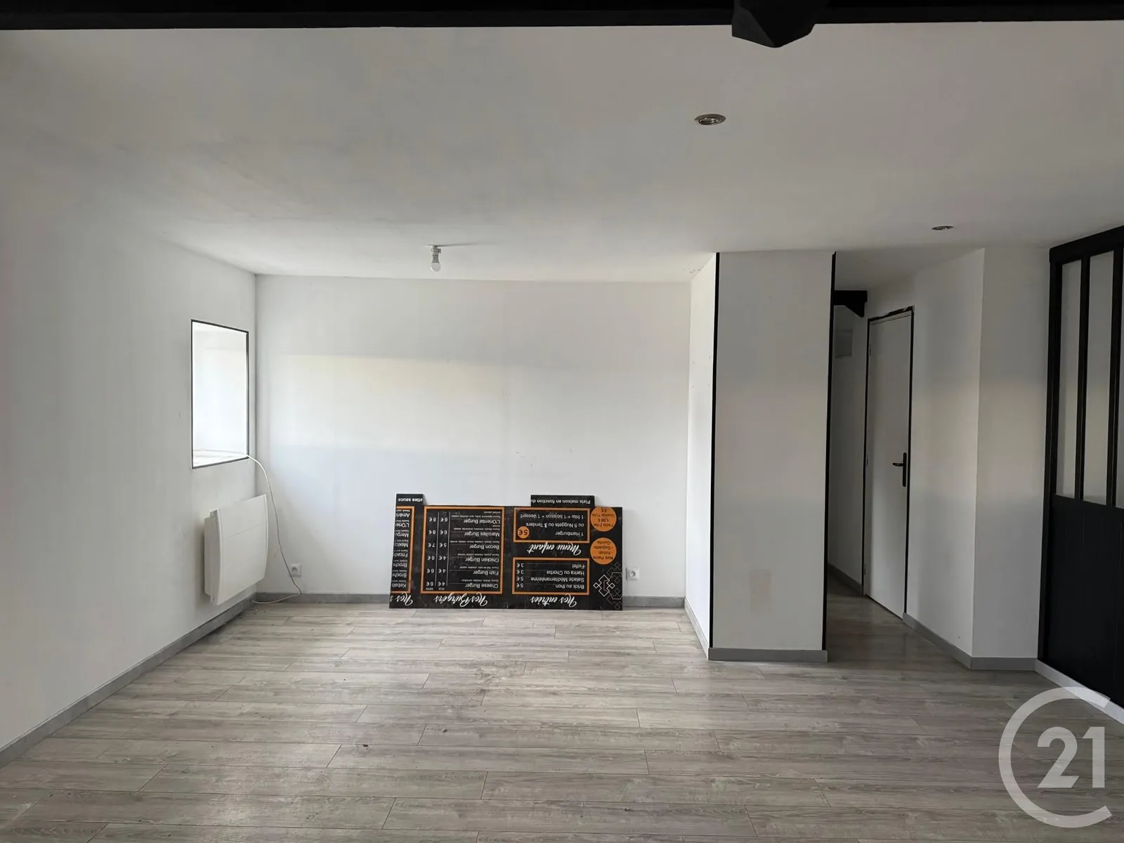 Immeuble 198 m² - Photo 1
