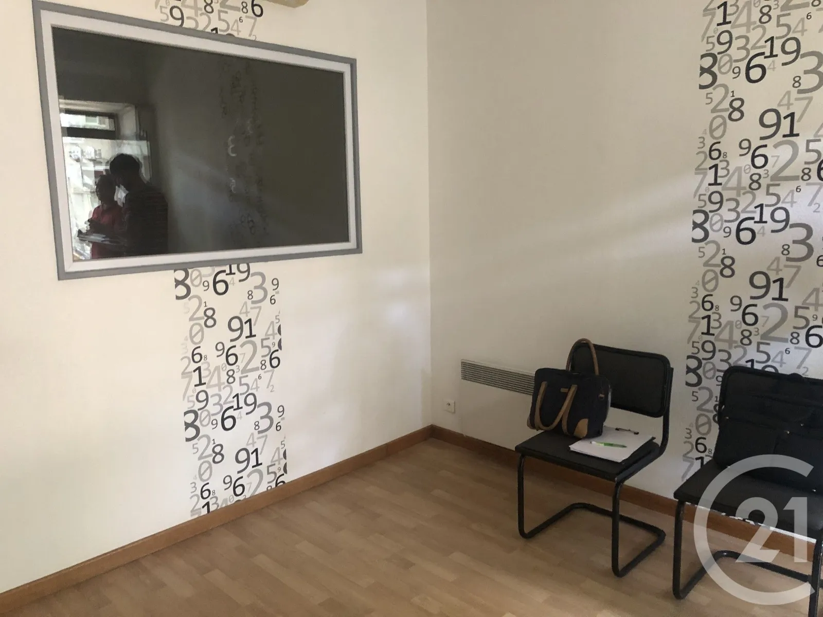 Immeuble 217 m² - Photo 1