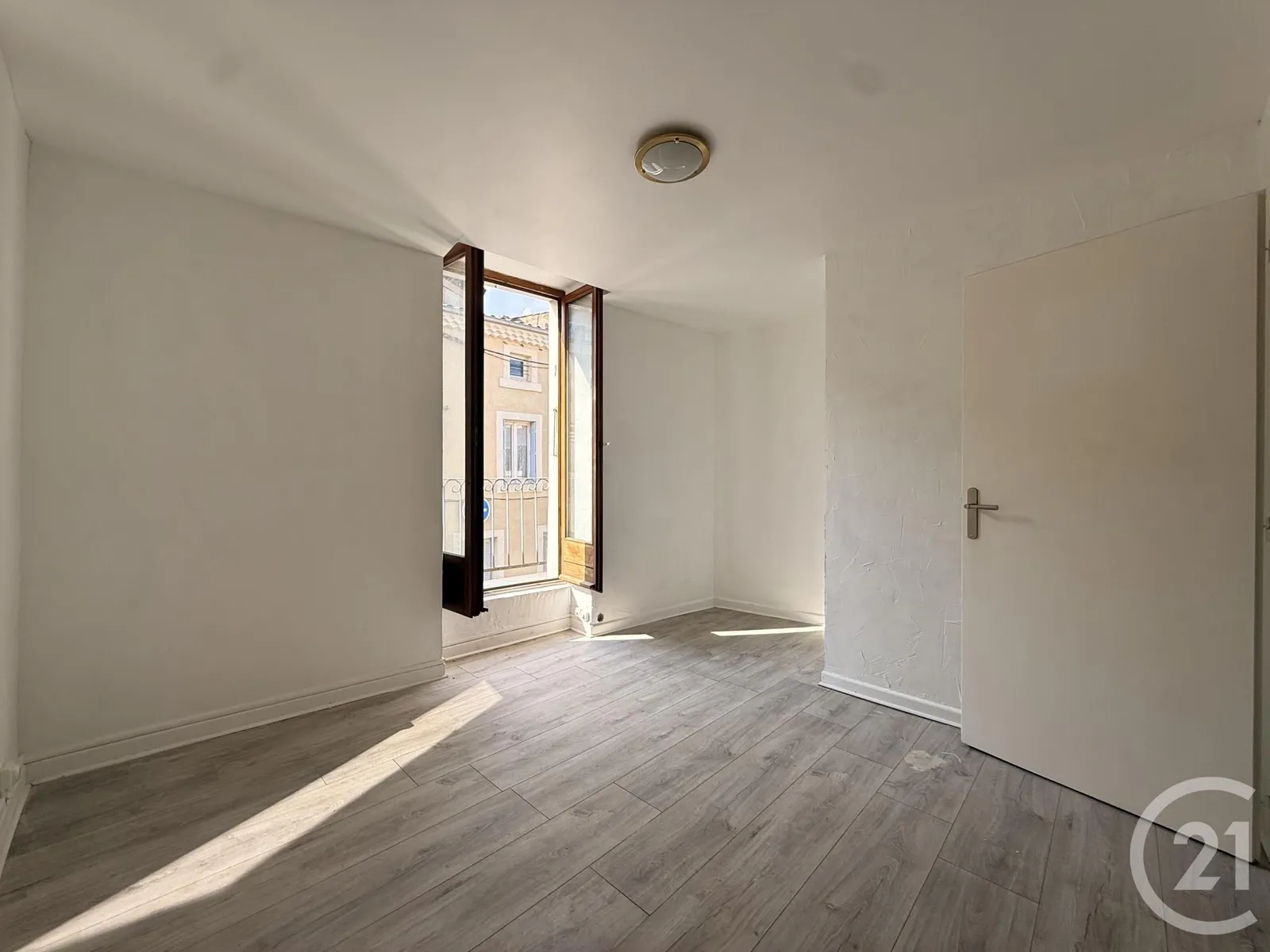 Immeuble 191 m² - Photo 1