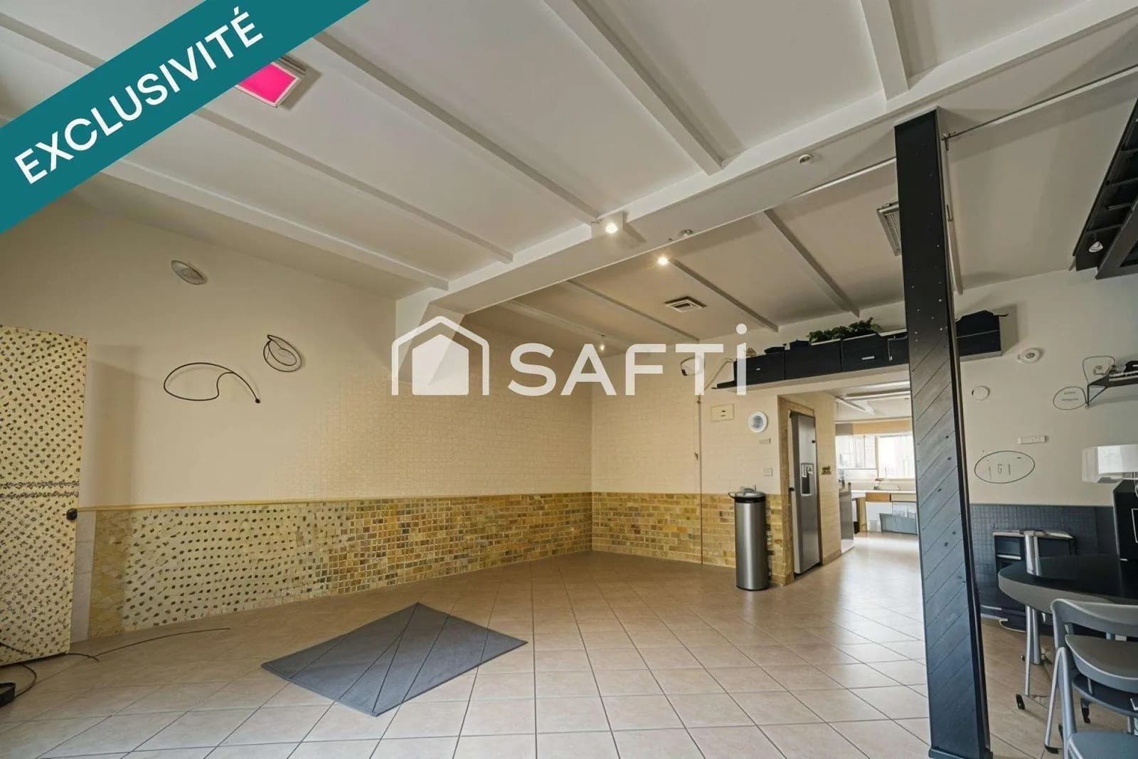 AV murs commerciaux 95m² + 2 apparts Montreuil - Photo 1