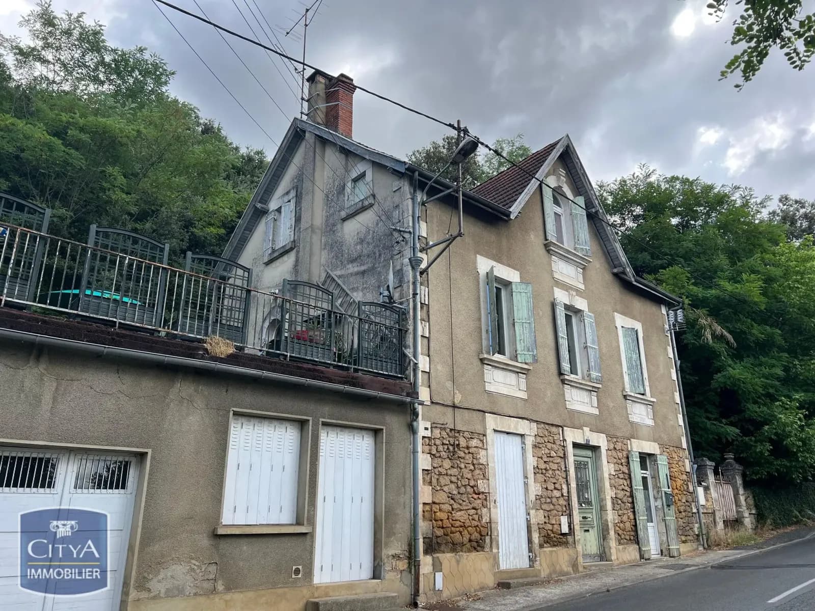 Immeuble de rapport 192 m² - Photo 1