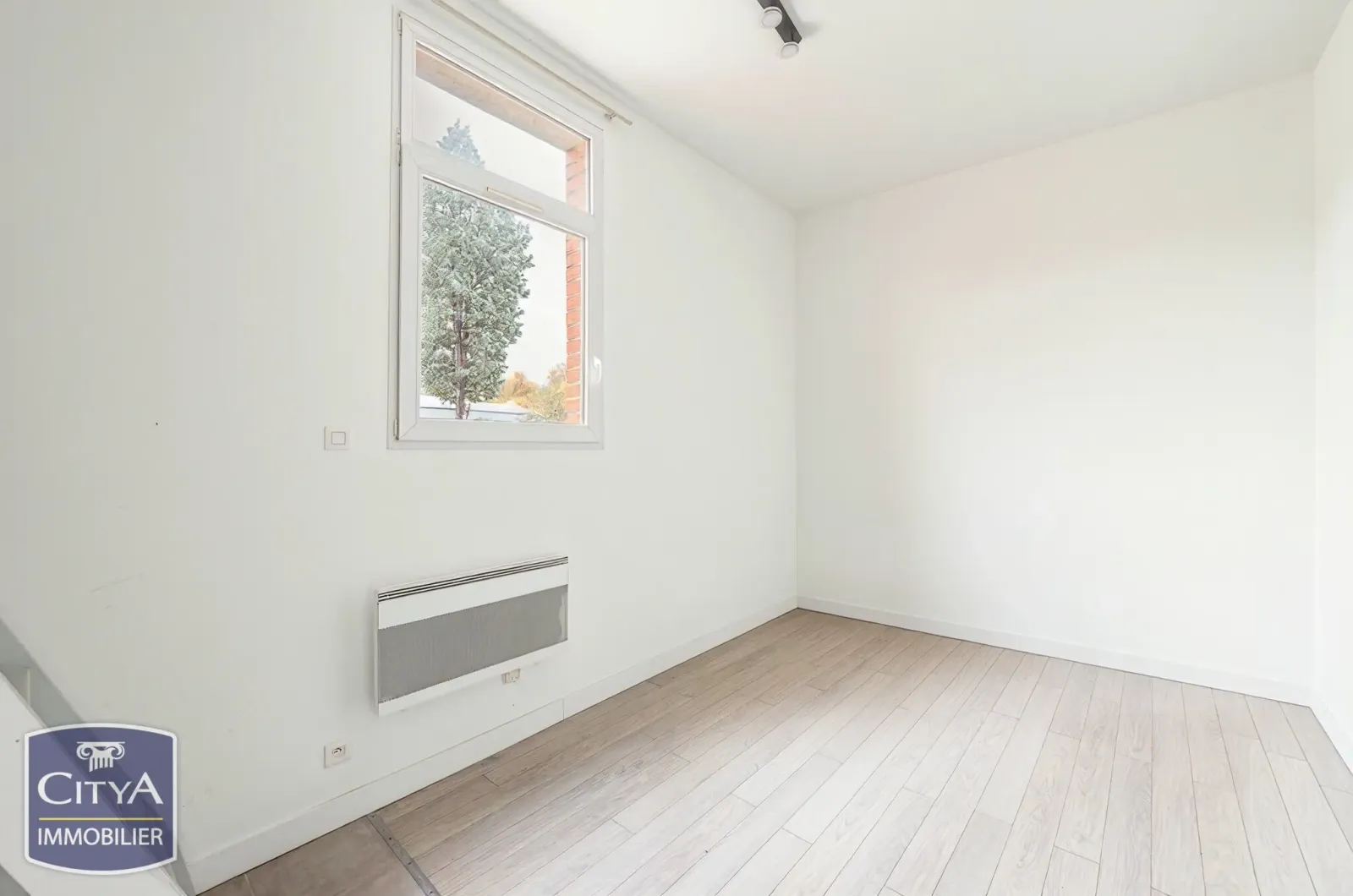 Immeuble 98 m² - Photo 1