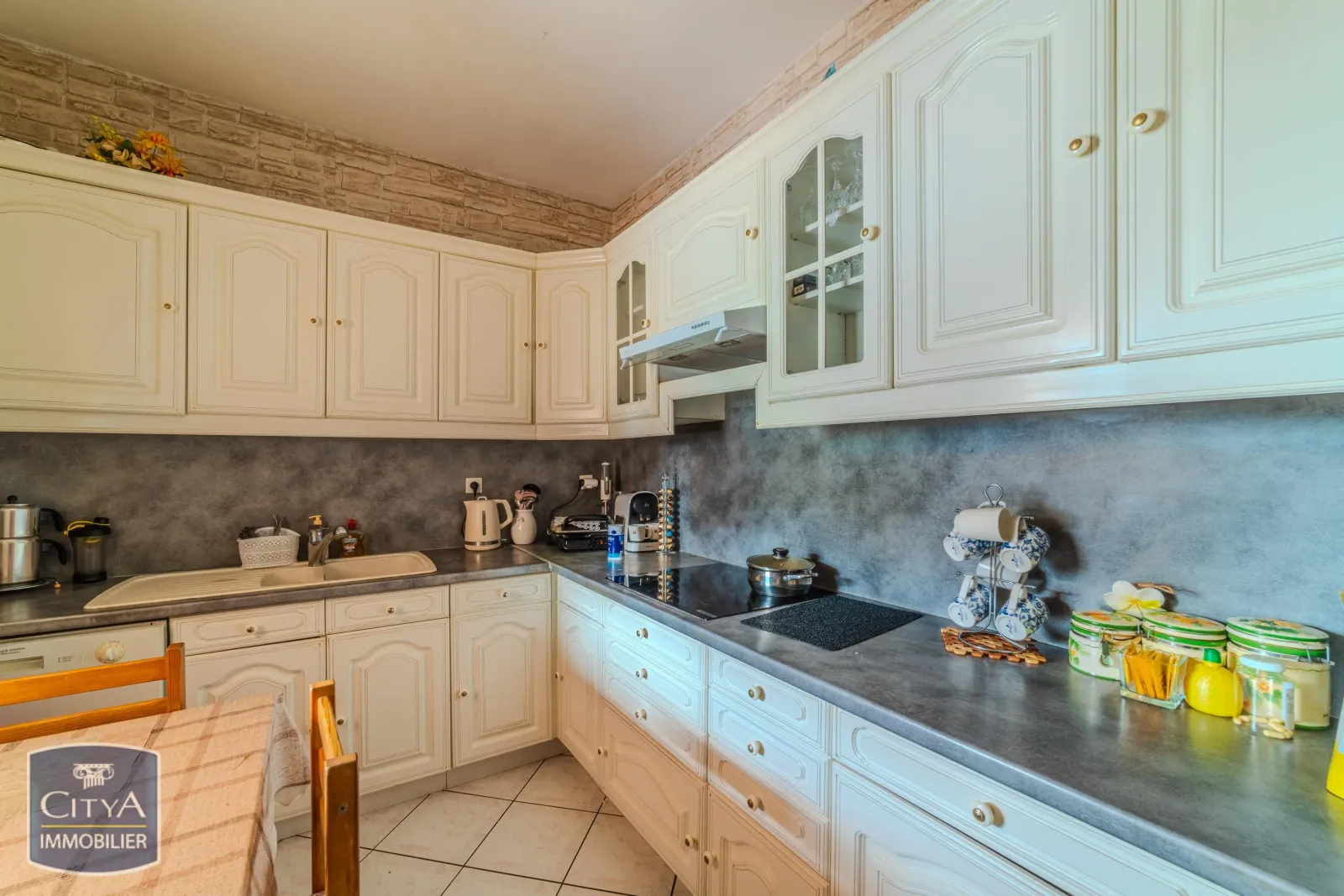 Immeuble 283 m² - Photo 1