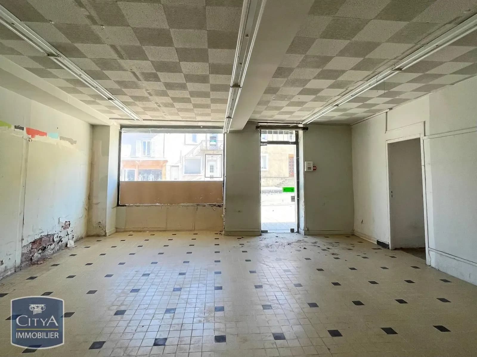 Immeuble 240 m² - Photo 1