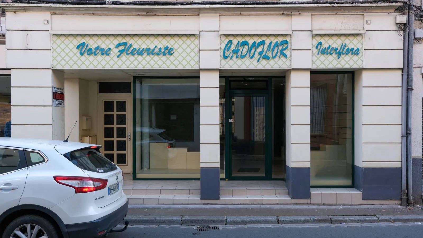 IMMEUBLE DE RAPPORT : POSSIBLE 2 APPARTEMENTS ET 1 SURFACE COMMERCIALE - Photo 1