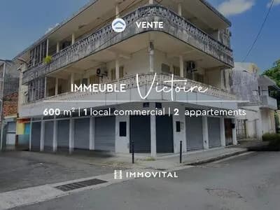 À vendre : Immeuble de rapport situé en plein coeur de Pointe - Photo 1
