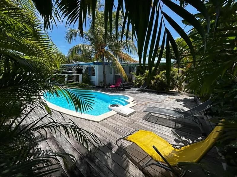 Ensemble immobilier de 3 GITES avec piscine commune - Photo 1