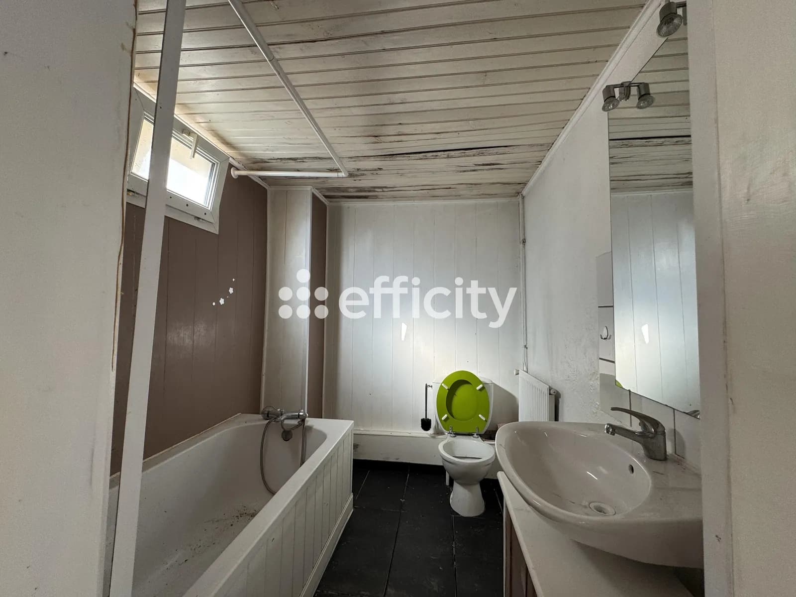 Immeuble 5 pièces 75 m² - Photo 1