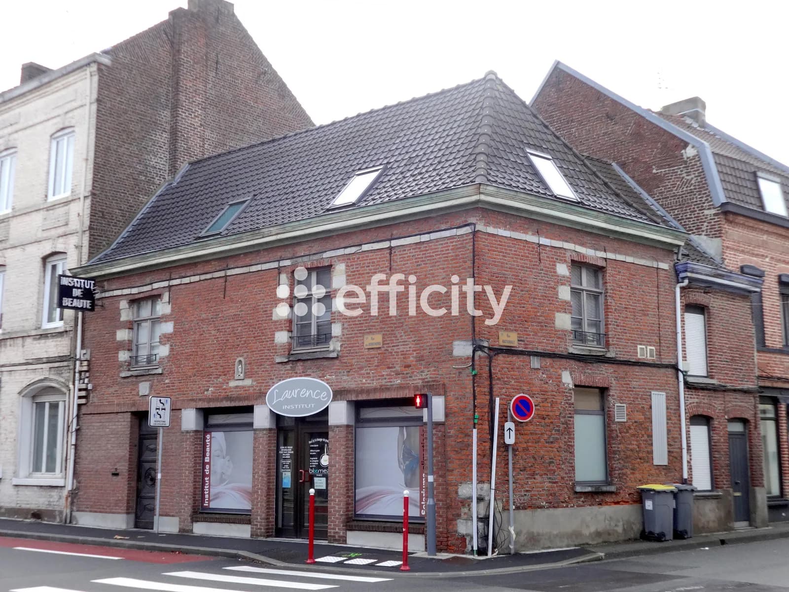 Immeuble 160 m² - Photo 1