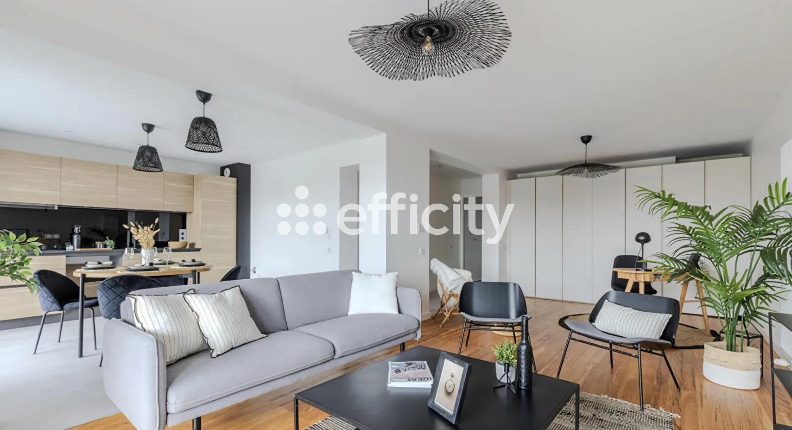 Immeuble 10 pièces 268 m² - Photo 1