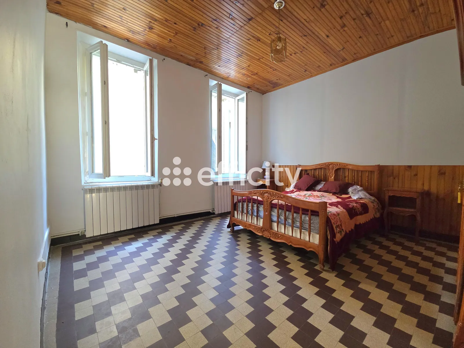 Immeuble de rapport 11 pièces 198 m² - Photo 1