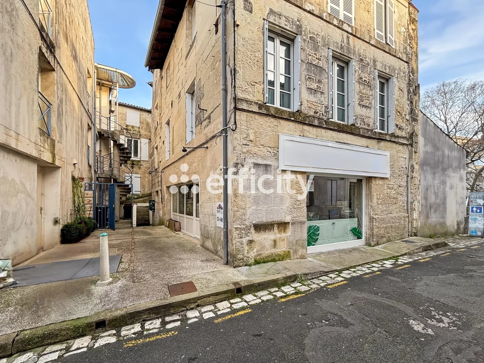 Immeuble 5 pièces 104 m² - Photo 1