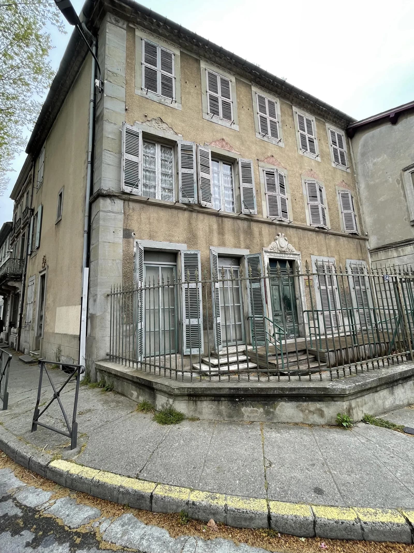 Immeuble 10 pièces 306 m² - Photo 1