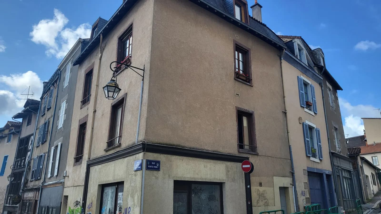 Immeuble 7 pièces 200 m² - Photo 1