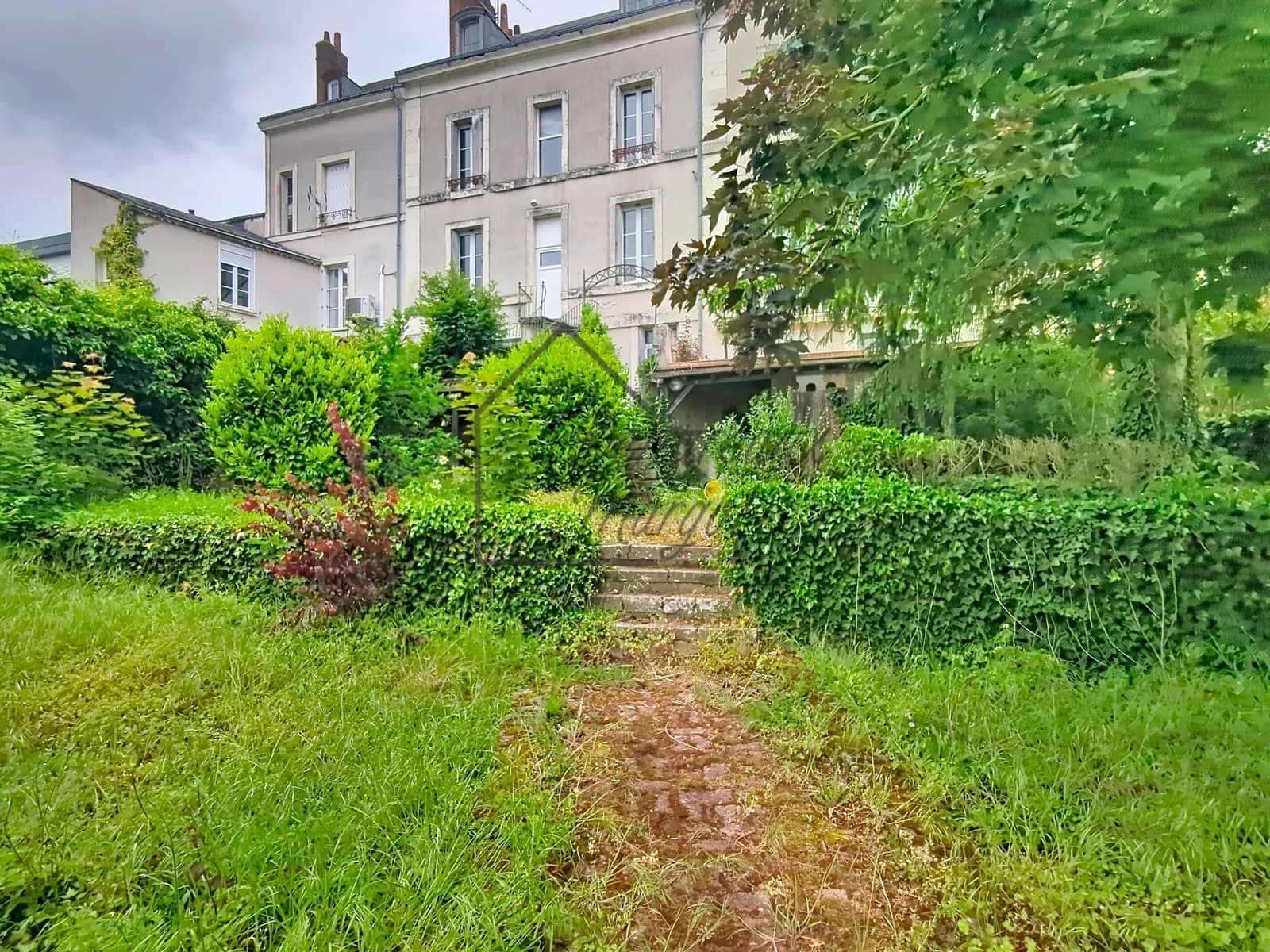 Immeuble 10 pièces 165 m² - Photo 1