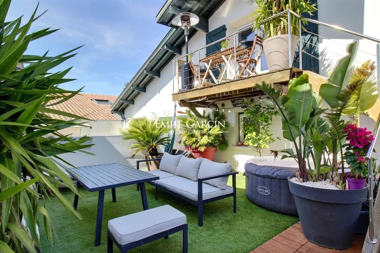 A vendre Biarritz - Deux Appartements avec jardin et garage - Photo 1