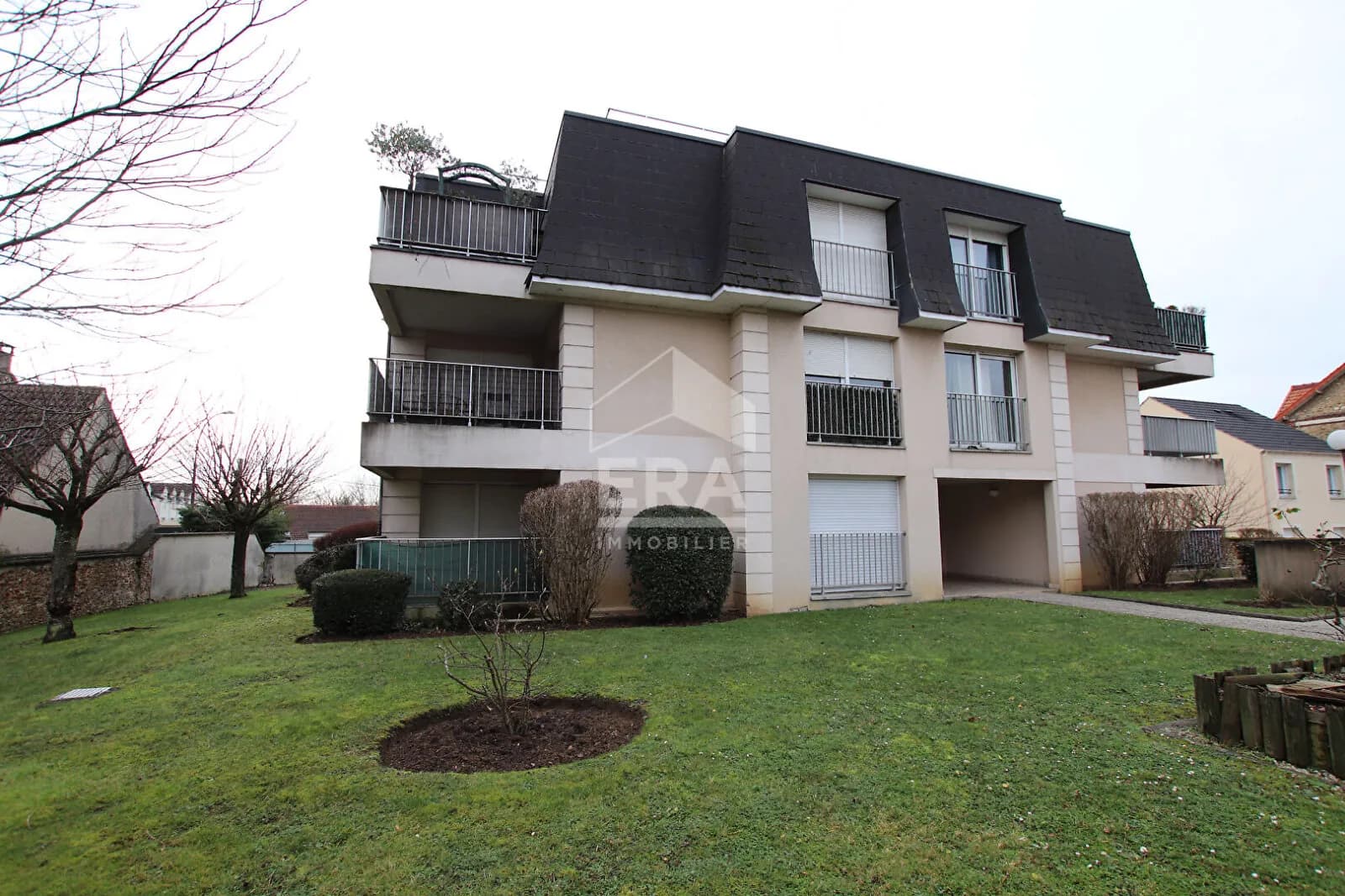 Immeuble de rapport 4 pièces 79 m² - Photo 1
