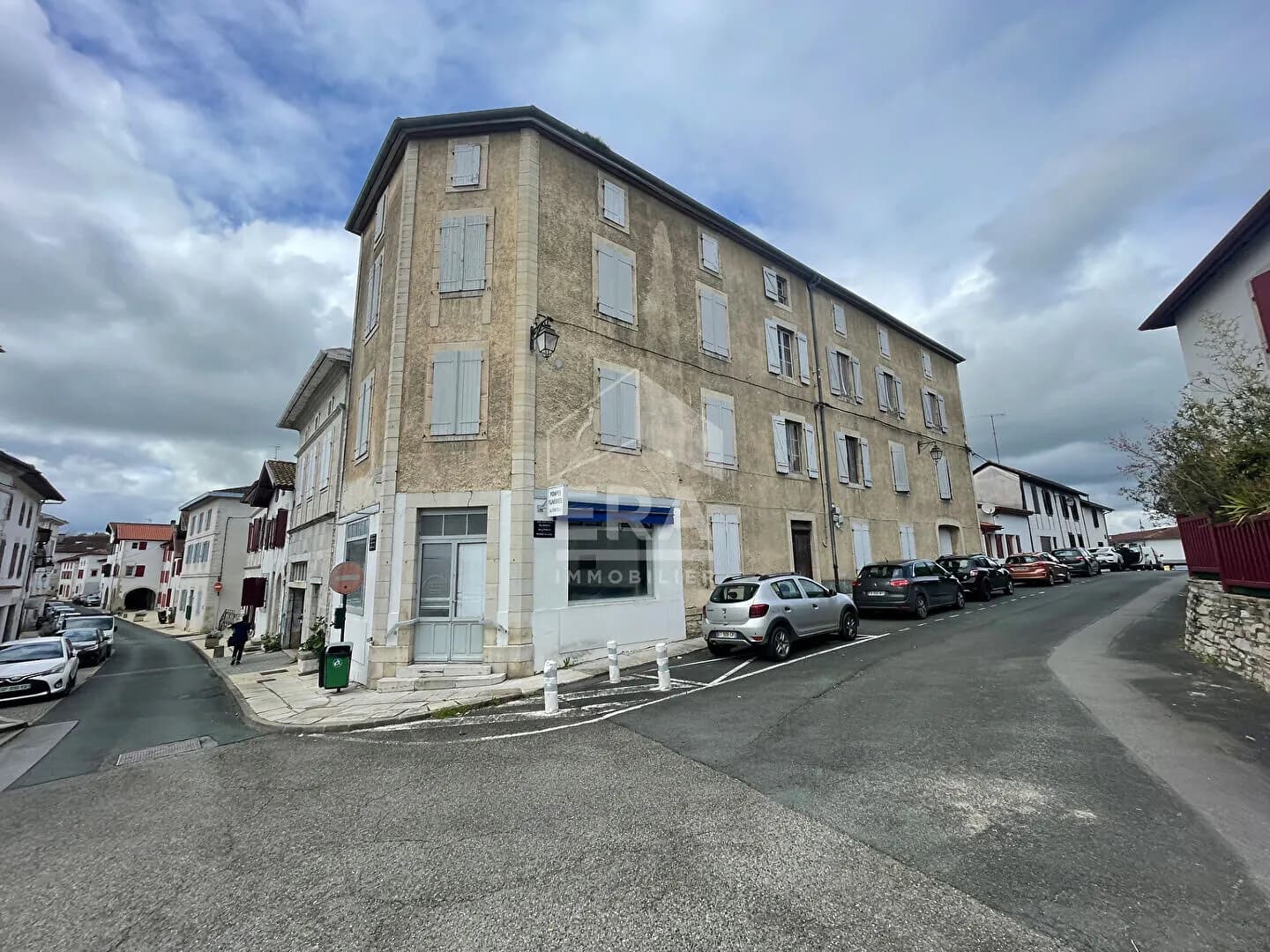 Immeuble de rapport 424 m² - Photo 1