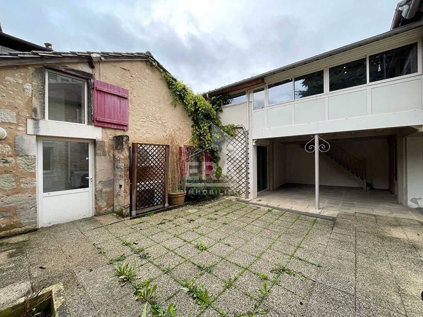 Immeuble 8 pièces 196 m² - Photo 1