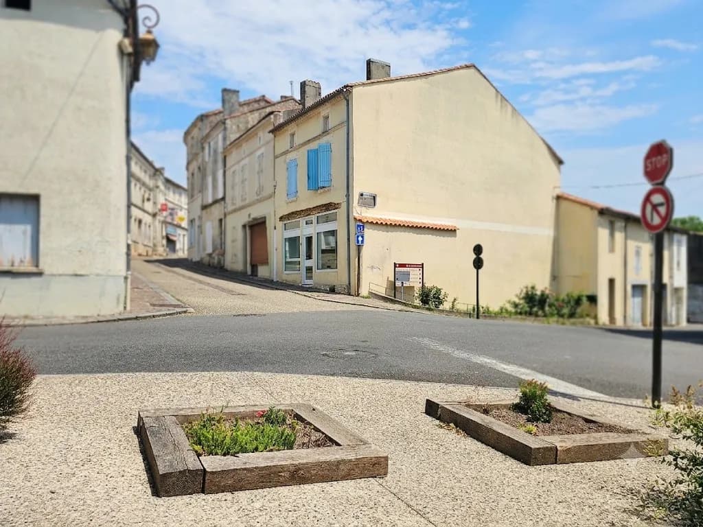 Immeuble de rapport 5 pièces 110 m² - Photo 1