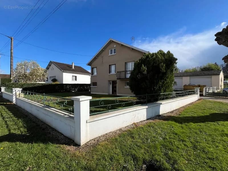 Ensemble immobilier louhans 71500 - Photo 1