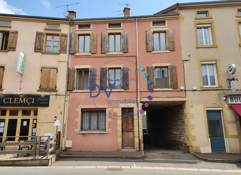 Immeuble de rapport 207 m² - Photo 1