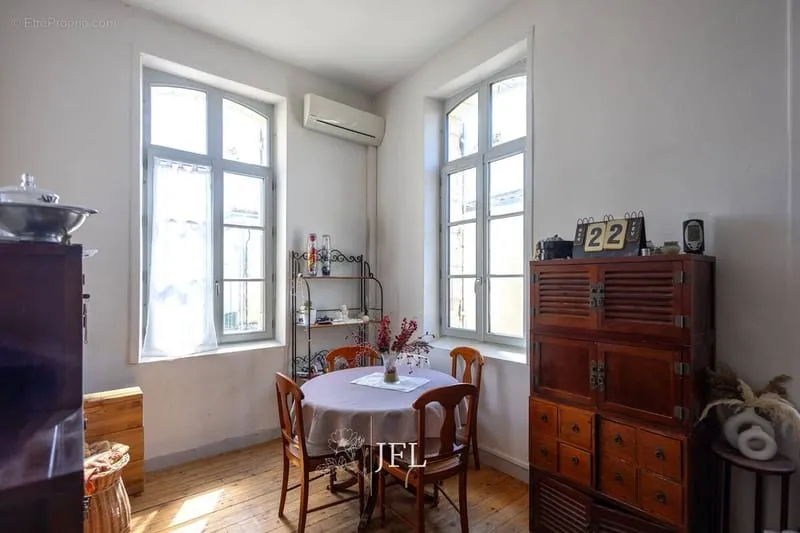 Immeuble 7 pièces 241 m² - Photo 1