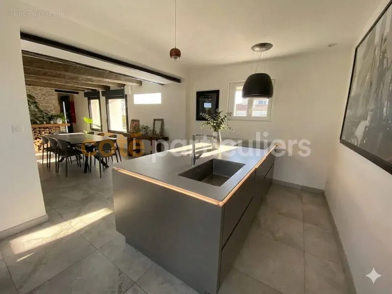 Ensemble immobilier sur un terrain de plus 2000m² - 5 pièces - Photo 1