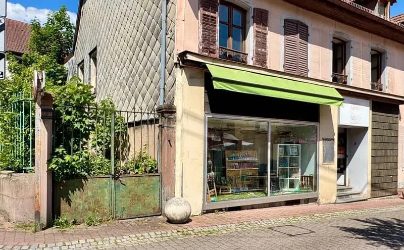 Schirmeck centre-ville - ensemble immobilier avec local commercial - garage, remise et jardin - Photo 1