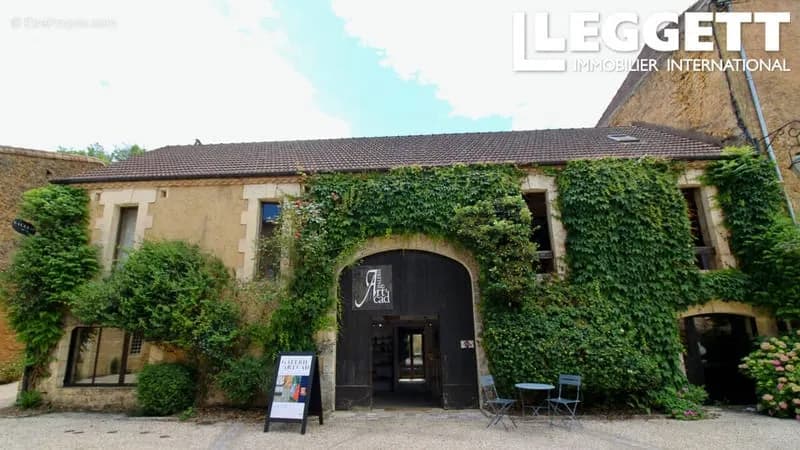 Immeuble atypique avec galerie d'art - emplacement exceptionnel face à l'Abbaye de Cadouin - Photo 1