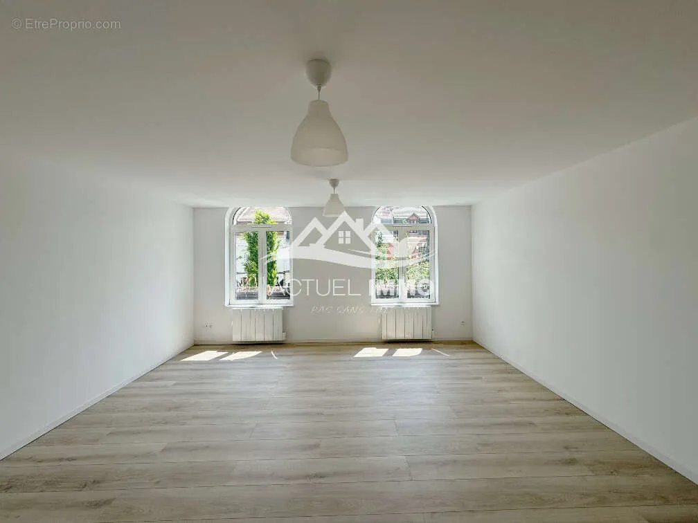 Opportunité d'investissement rare : Immeuble de 6 appartements entièrement rénovés à LENS - Photo 1