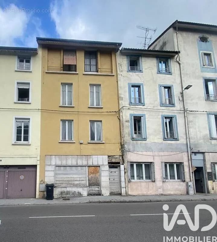 Immeuble 222 m² - Photo 1