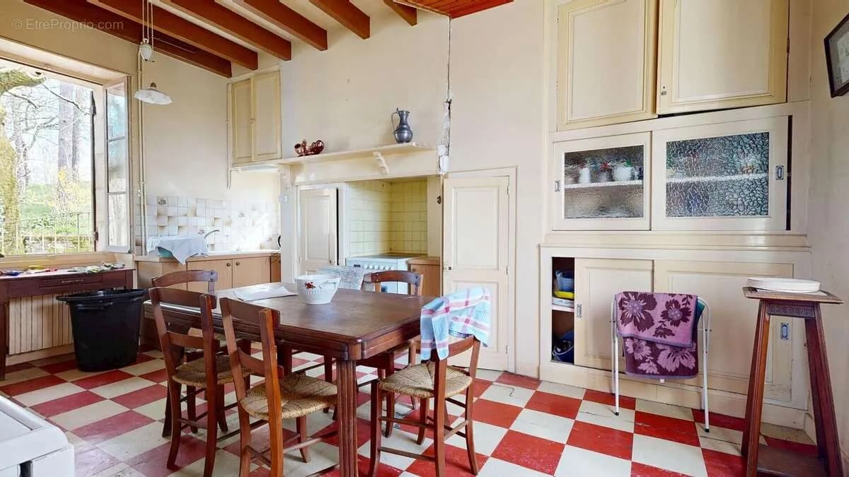 Ensemble immobilier de deux maisons avec fort potentiel ! - Photo 1