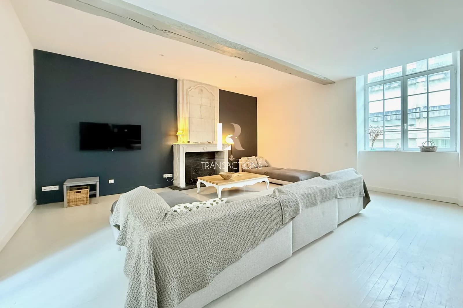 Préfecture - Immeuble avec deux spacieux appartements - Photo 1