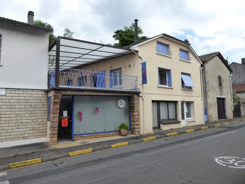 Immeuble de rapport 5 pièces 137 m² - Photo 1