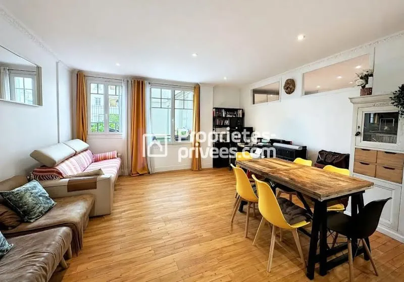 Immeuble 61 m² - Photo 1