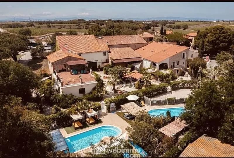 Immeuble 24 pièces 765 m² - Photo 1
