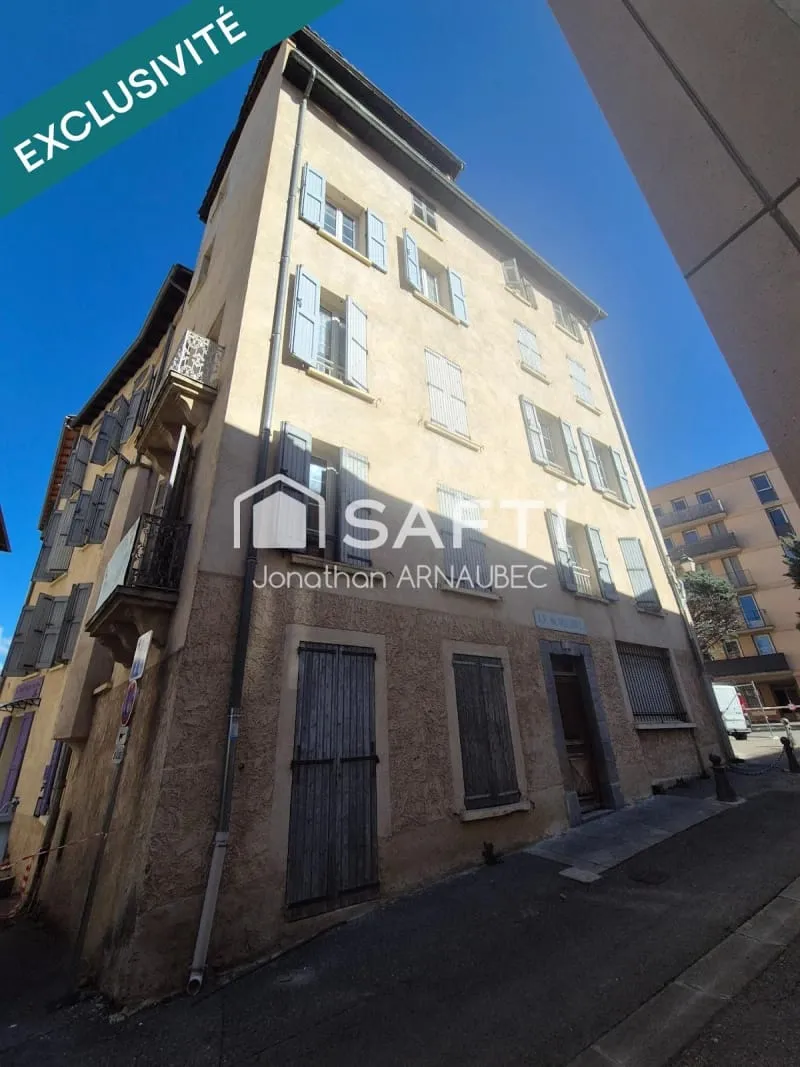 Immeuble de rapport 20 pièces 750 m² - Photo 1