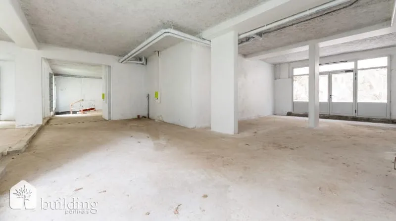 Immeuble 1 pièce 200 m² - Photo 1