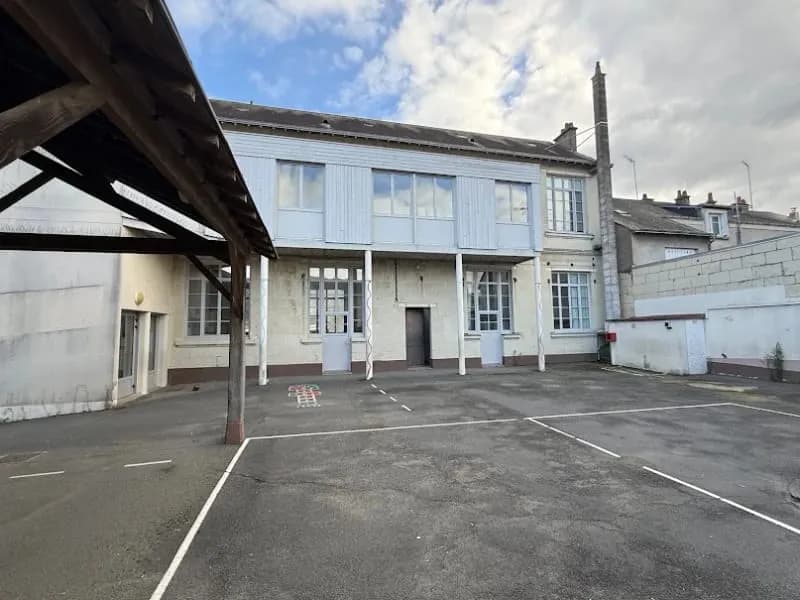 Immeuble 9 pièces 420 m² - Photo 1