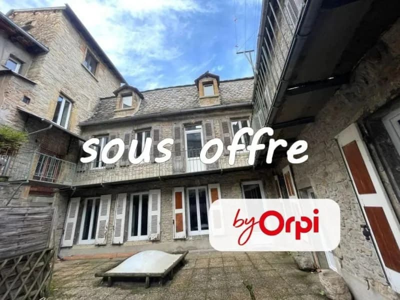 Immeuble de rapport 11 pièces 250 m² - Photo 1