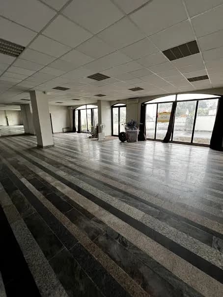 Immeuble 4 pièces 361 m² - Photo 1